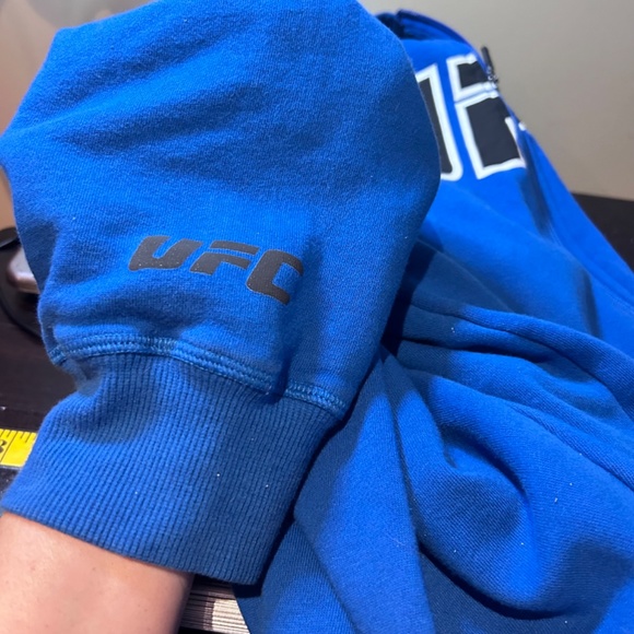 UFC men’s zippered hoodie Royal blue size large- x-large tall - Picture 9 of 10